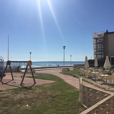 High-floor Bright With Sea Views Mareny Blau